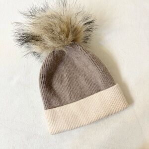 Norla Canada Cream Taupe Alpaca Wool Blend Pom Pom Winter Hat O/S